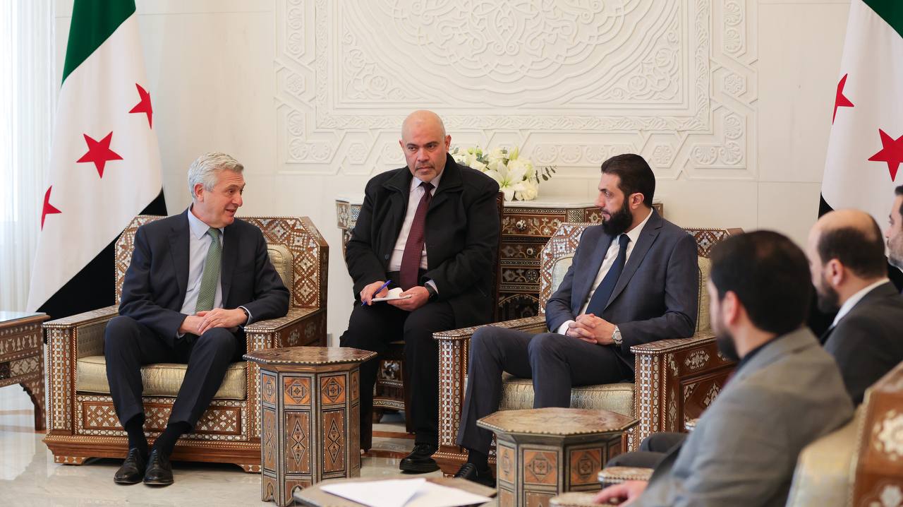 أحمد الشرع ووزير الخارجية السيد أسعد الشيباني يستقبلان السيد فيليبو غراندي المفوض السامي للأمم المتحدة-3 - رادار سوريا