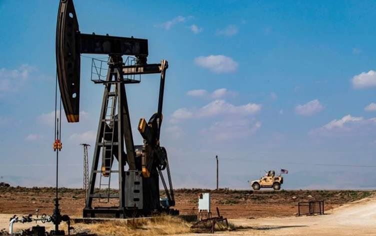 الإدارة الذاتية في شمال وشرق سوريا بتصدير النفط الخام - رادار سوريا